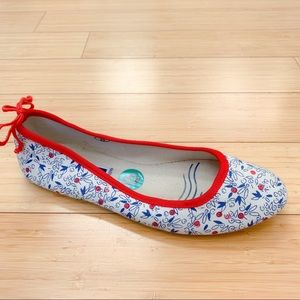 SOLUDOS floral casual flats